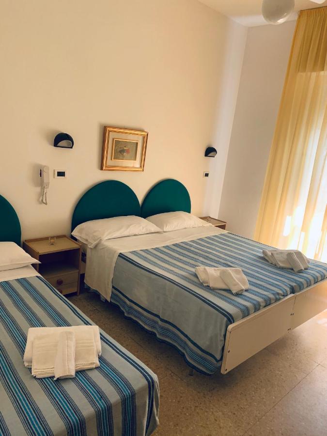 Hotel Maria Piera Rimini Kültér fotó