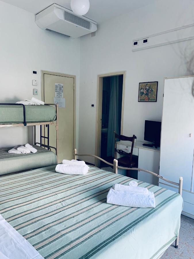 Hotel Maria Piera Rimini Kültér fotó