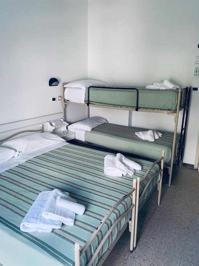 Hotel Maria Piera Rimini Kültér fotó